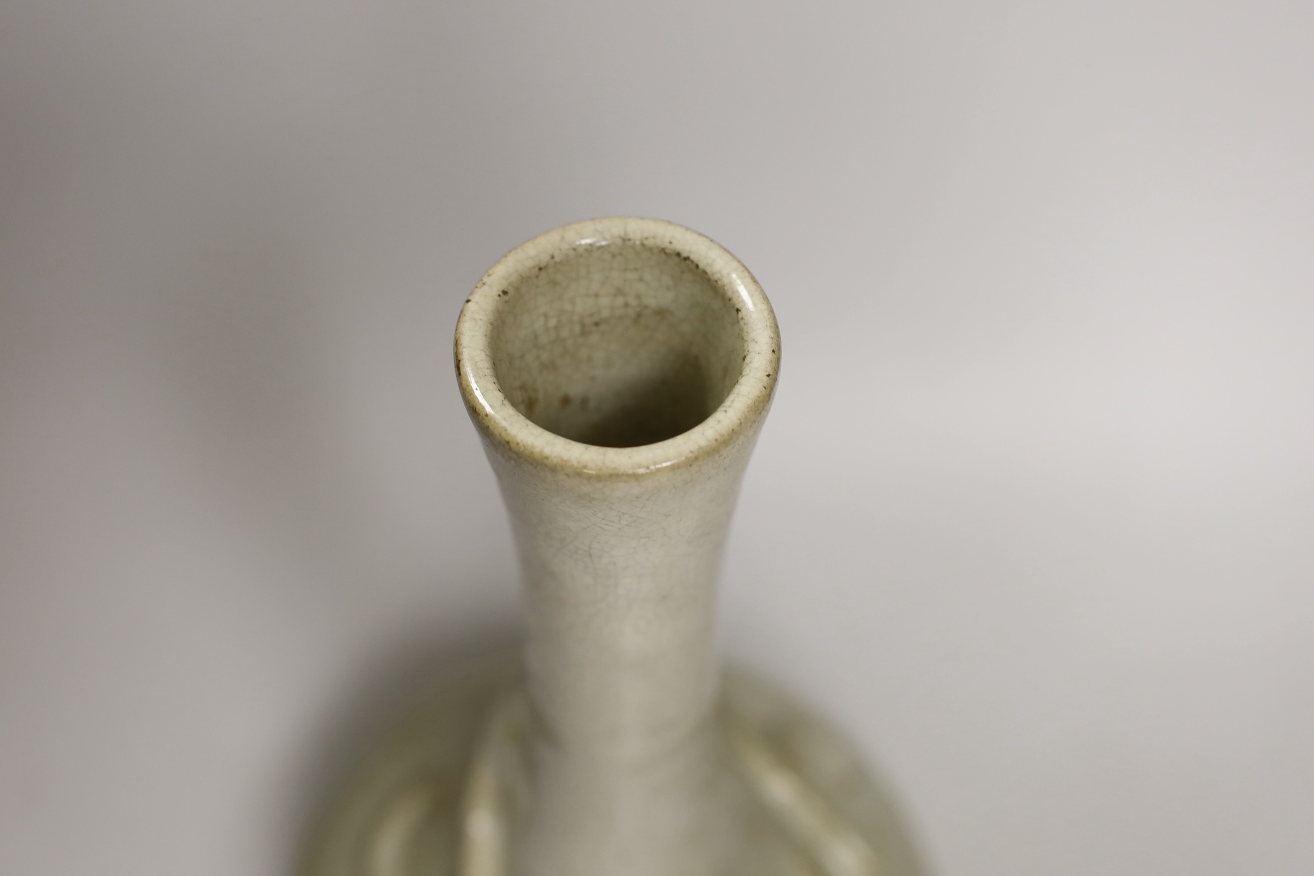 A Chinese crackle glaze ‘chilong’ bottle vase, late Qing dynasty, 33cm